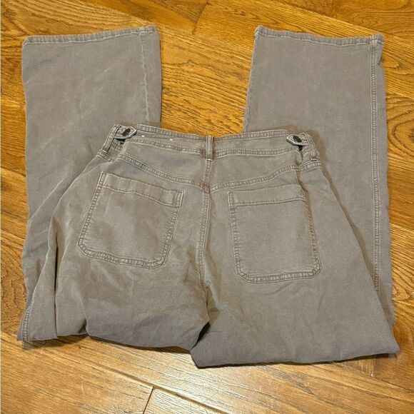 American Eagle size 6 brown stovepipe stretch utility pants - Picture 4 of 11